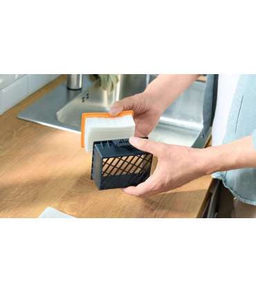 Bosch Serie 4 BGB38RD2 vacuum 4 L Cylinder vacuum Dry 600 W Dust bag