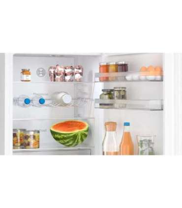 Bosch Serie 4 KGN362WDF fridge-freezer Freestanding 321 L D White