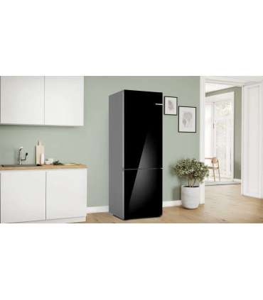 Bosch Serie 6 KGN49LBCF fridge-freezer Freestanding 440 L C Black