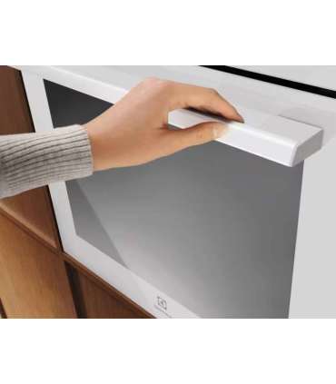 Catalytic oven Electrolux EOF5F50BV white