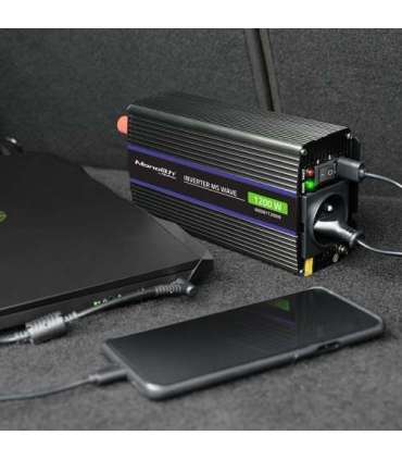 Qoltec Monolith power adapter/inverter Auto/Indoor 600 W Black