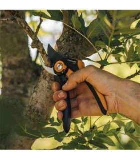 Fiskars Plus SmartFit Bypass Pruner P541 orange black (1057169)