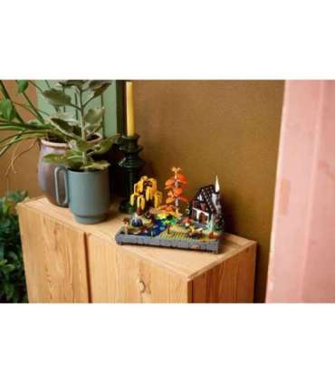 LEGO ICONS 11372 Autumn Cottage Garden