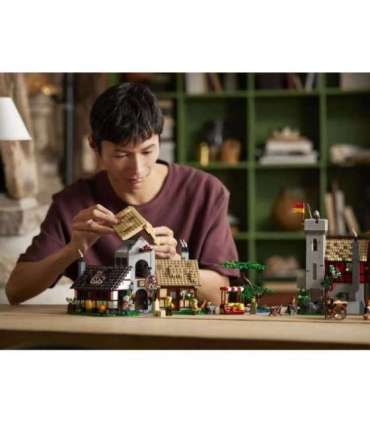 LEGO ICONS 10332 Medieval Town Square