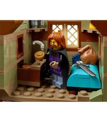 LEGO ICONS 10332 Medieval Town Square