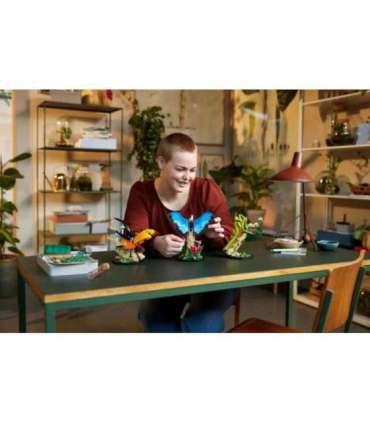 LEGO IDEAS 21342 The Insect Collection