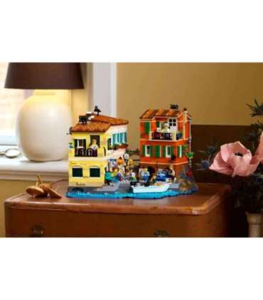 LEGO IDEAS 21359 Italian Riviera
