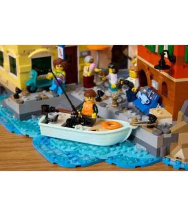 LEGO IDEAS 21359 Italian Riviera