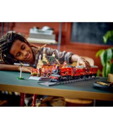 LEGO HARRY POTTER 76423 Hogwarts Express and Hogsmeade Station