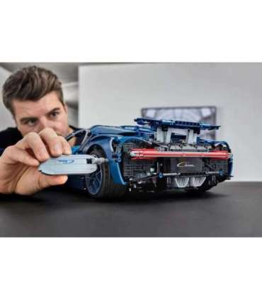 LEGO TECHNIC 42083 Bugatti Chiron