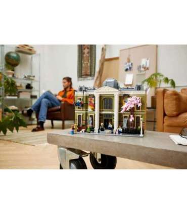 LEGO ICONS 10326 Natural History Museum