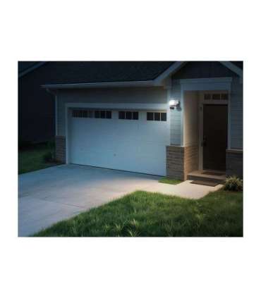 TP-Link Tapo C710 Outdoor Pan/Tilt Security Floodlight Camera