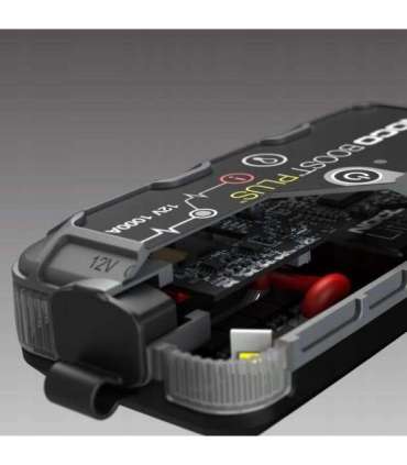 NOCO GB40 Boost 12V 1000A Jump Starter starter device with integrated 12V/USB battery