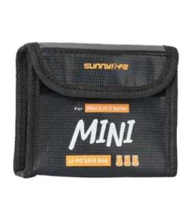 Etui on the Mini 5 Pro's Sunnylife battery (on 3 batteries)