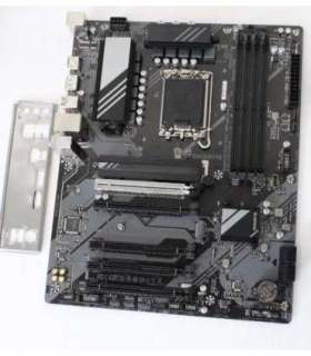 Gigabyte USED, REFURBISHED, WITHOUT ORIGINAL PACKAGING AND ACCESSORIES, ONLY BACK PANEL INCLUDED