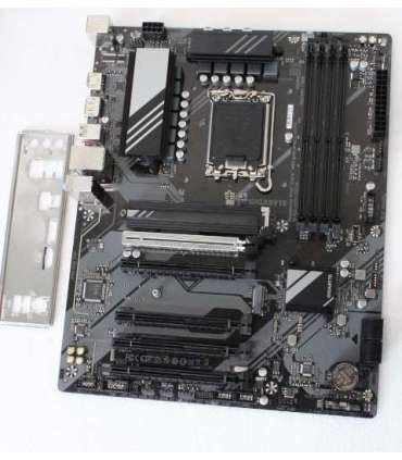 Gigabyte USED, REFURBISHED, WITHOUT ORIGINAL PACKAGING AND ACCESSORIES, ONLY BACK PANEL INCLUDED