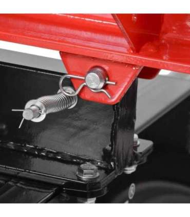 Puulõhkumismasin haagisel HECHT 6422