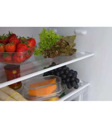 Fridge-freezer FK1815.4U(E)