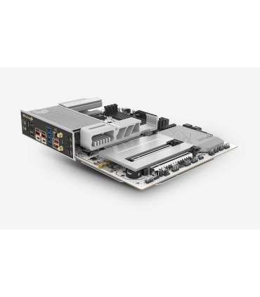Płyta główna SAPPHIRE NITRO+ X870EA PHANTOMLINK P.E