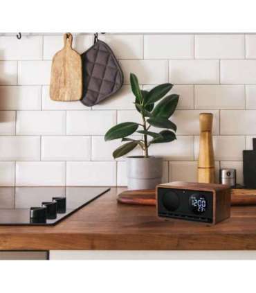 Kellraadio juhtmevaba laadijaga Manta RDI912B, must