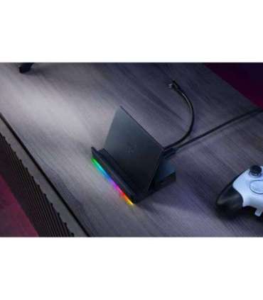 Razer Handheld Dock Chroma - USB Type C 6-in-1 Docking Station