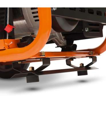 Daewoo GDA 8500E-3 engine-generator 7000 W 30 L Petrol Black, Orange